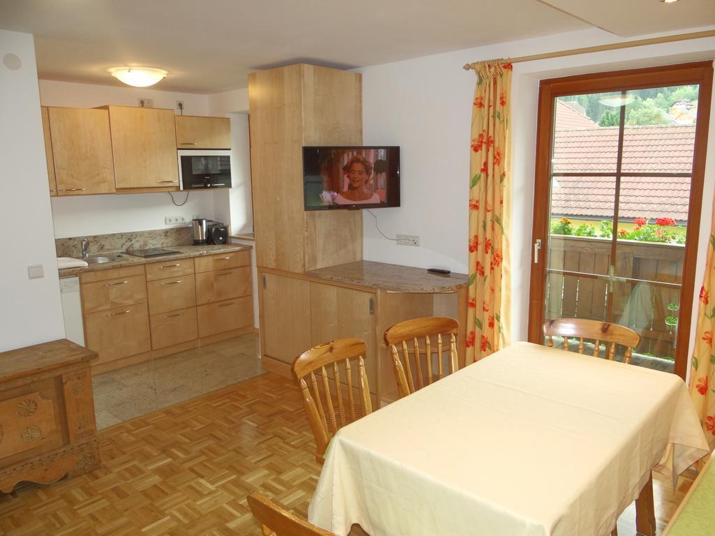 Haus Edelweiss Apartment Sankt Margarethen im Lungau Phòng bức ảnh